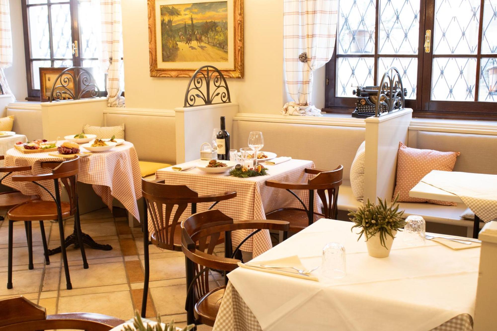 Boutique Hotel Fox'S Inn San Giustino Valdarno Exterior photo